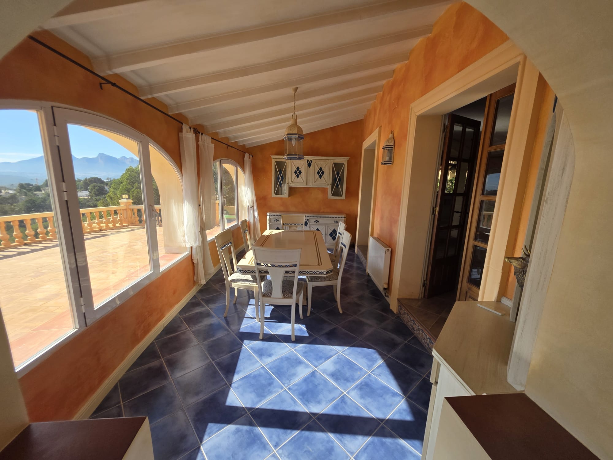 Villa exclusive avec vue panoramique sur la mer