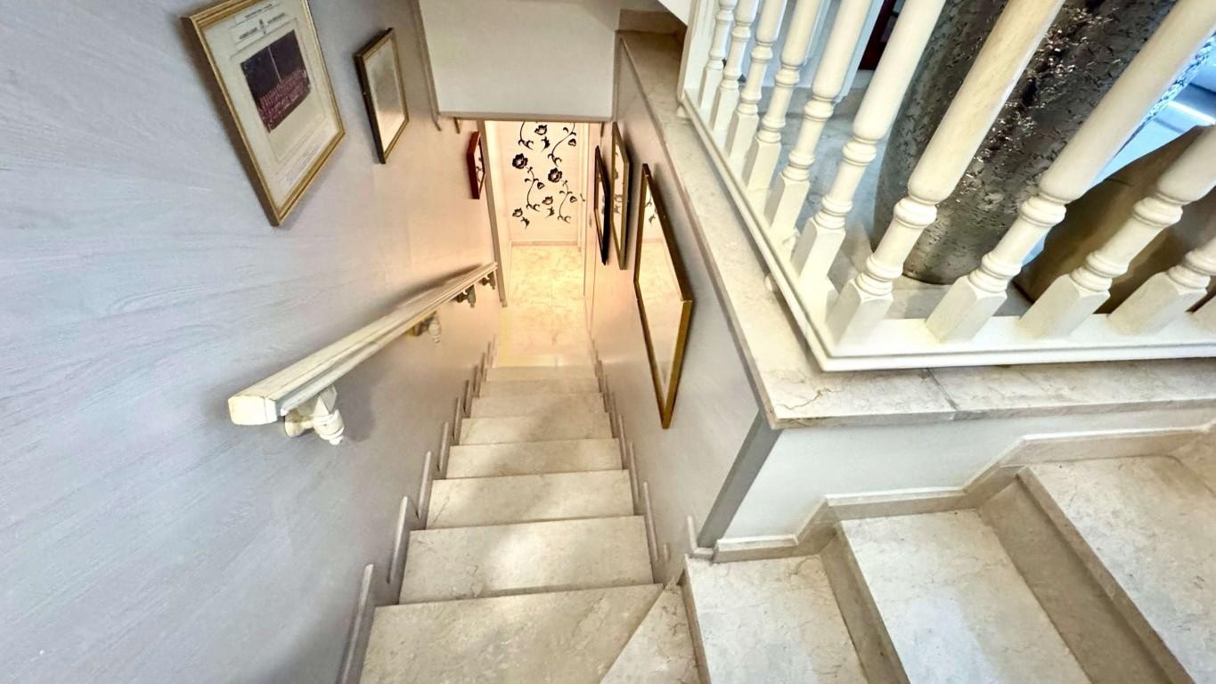 IMMACULATE 3 BED TOWNHOUSE FULLY FURNISHED - ALBIR, ALICANTE