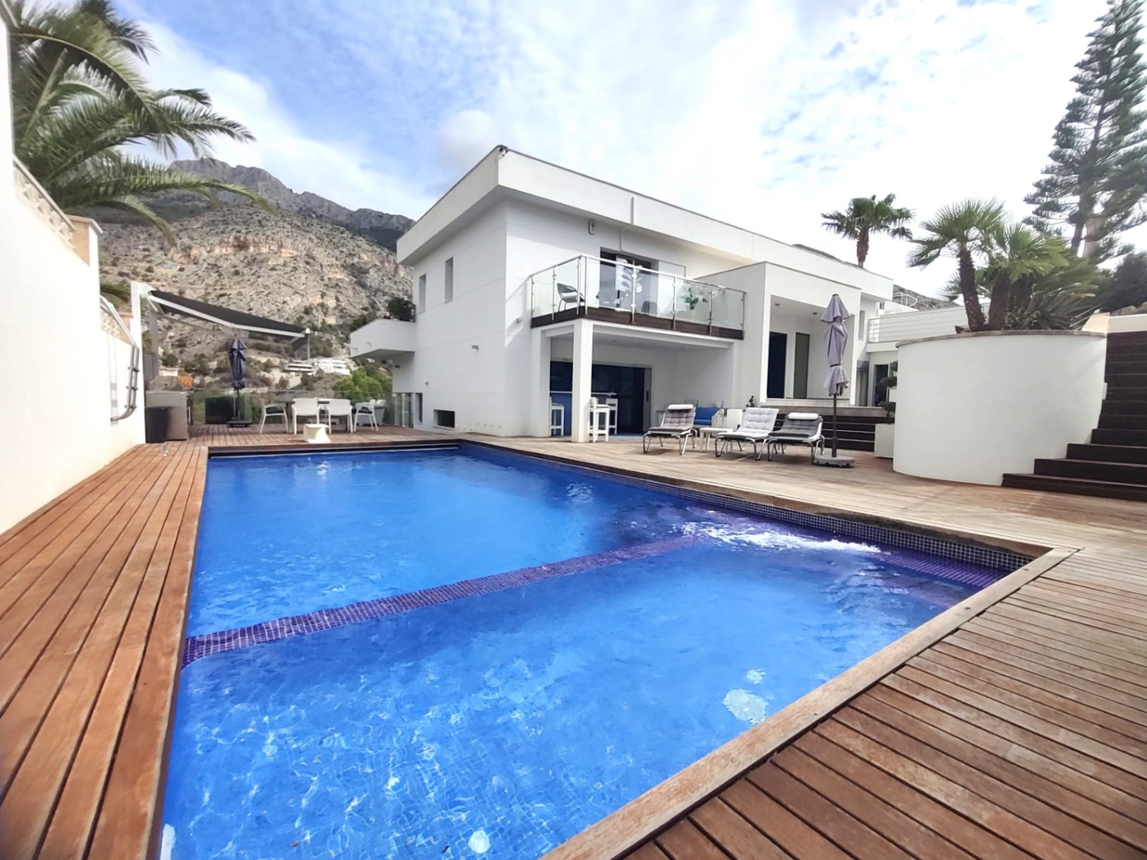 Spacious villa in Altea La Vella